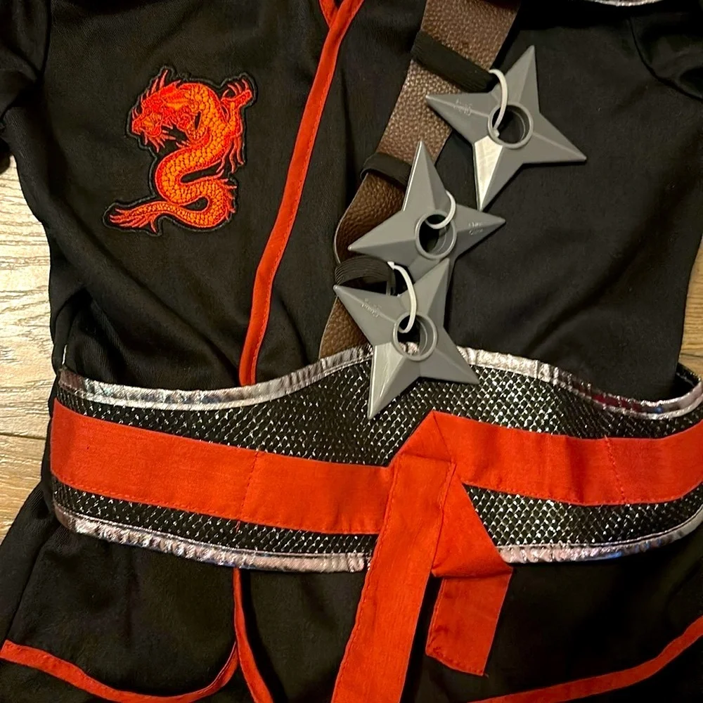 Kids Ninja Costume - Black and Red size 7/8